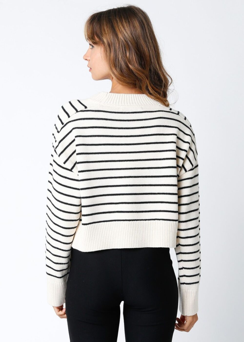 CREAM AND BLACK STRIPE PULLOVER SWEATER