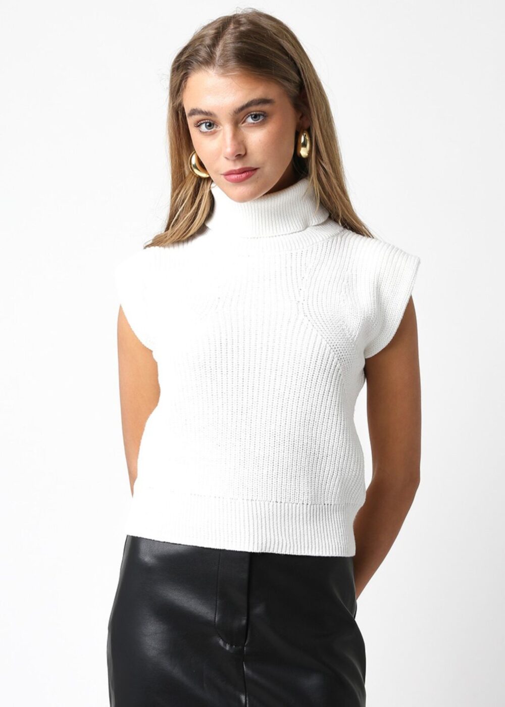 OFF WHITE SLEEVELESS SWEATER TOP