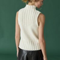 WHITE SLEEVELESS TURTLENECK SWEATER TOP