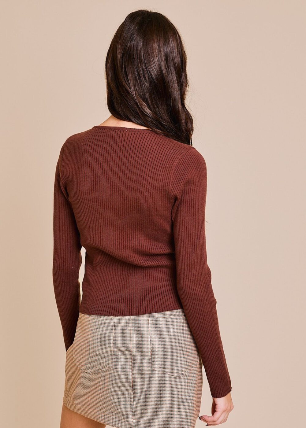 BROWN SWEATER TOP WITH SATIN BOW ACCENTS ON FRONT