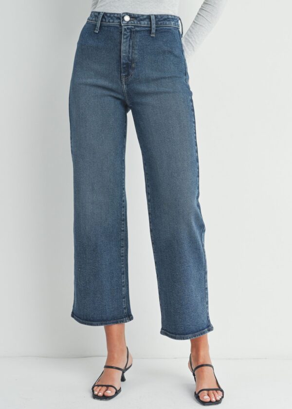 DARK WASH CROPPED WIDE LEG JEANS