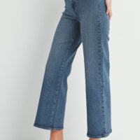 DARK WASH CROPPED WIDE LEG JEANS