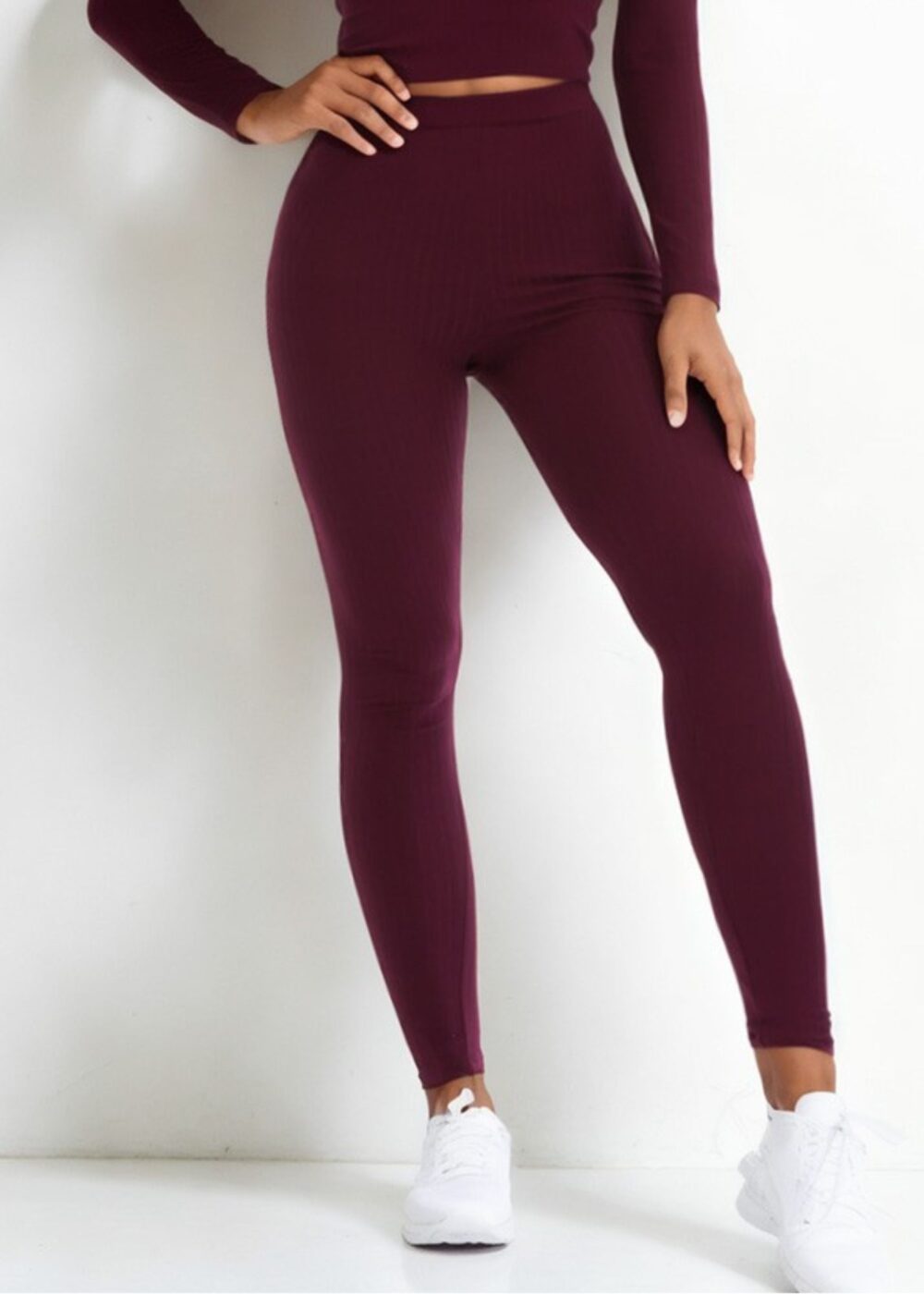 BURGUNDY RIBBED KNIT LEGGINGS