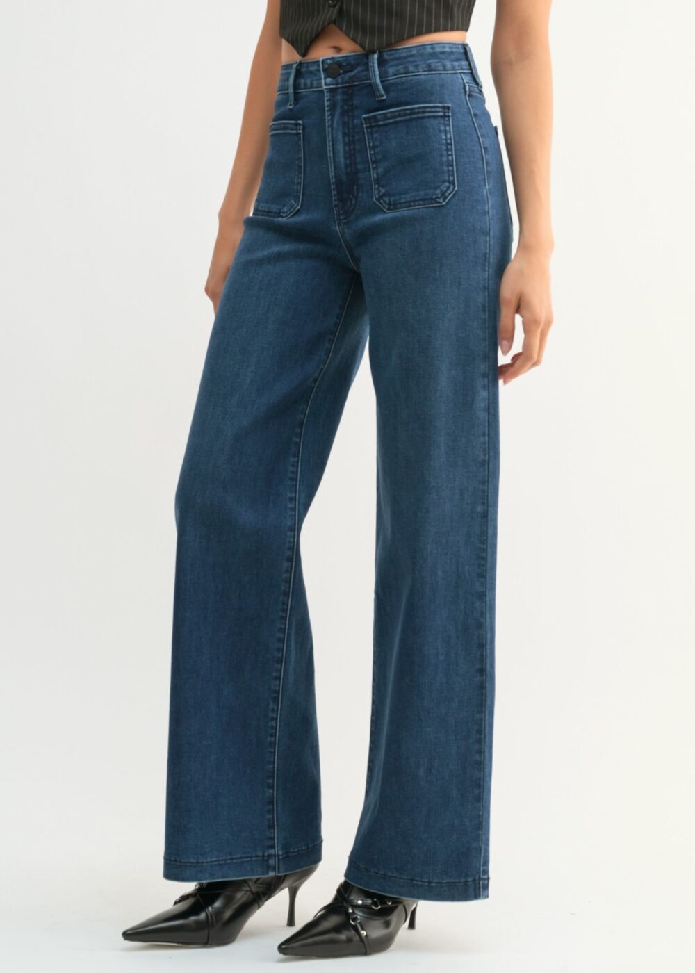 DARK WASH WIDE LEG JEANS WITH MINI PATCH POCKETS