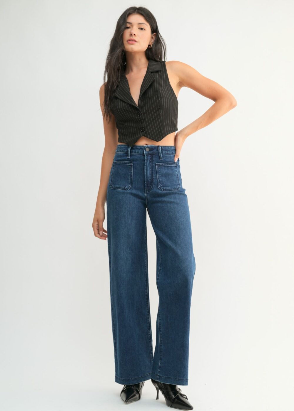 DARK WASH WIDE LEG JEANS WITH MINI PATCH POCKETS