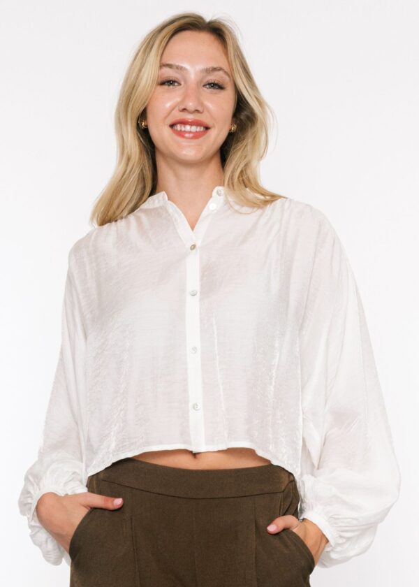 WHITE BALLOON SLEEVE BUTTON UP TOP