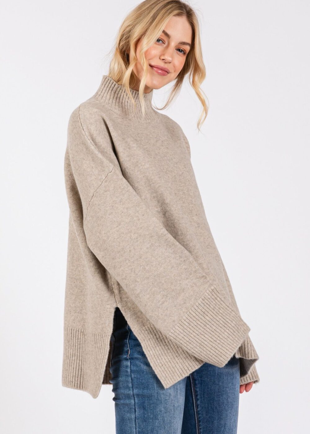 TAUPE OVERSIZED SWEATER