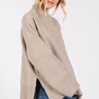 TAUPE OVERSIZED SWEATER