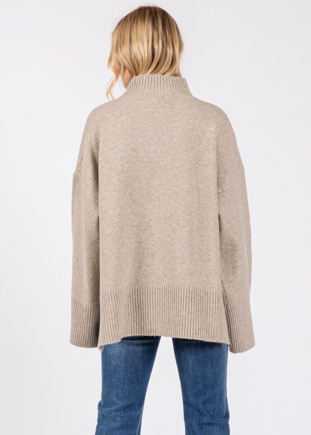 TAUPE OVERSIZED SWEATER