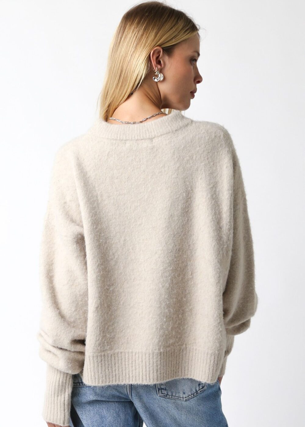 OATMEAL PULLOVER SWEATER