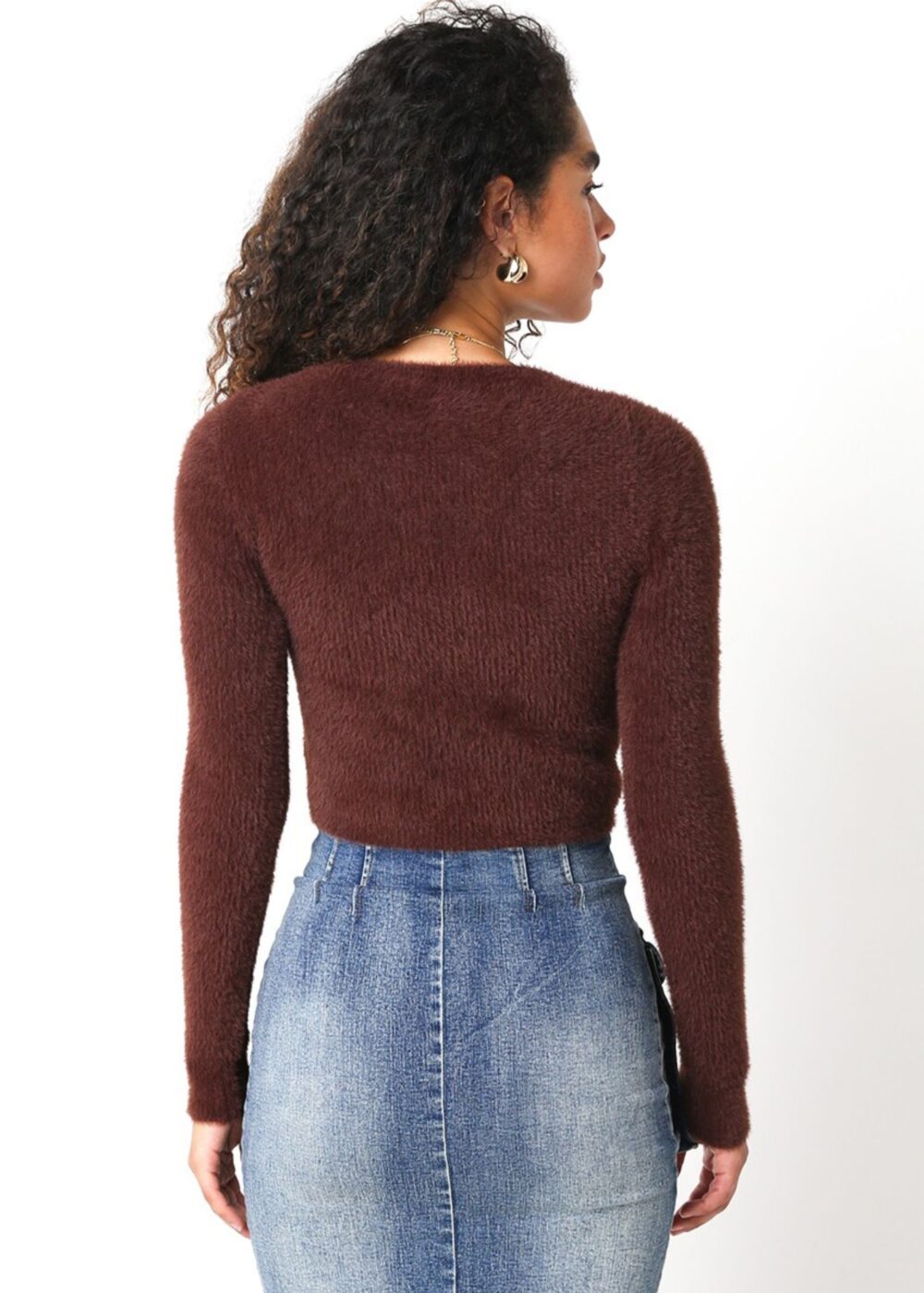 BROWN CROPPED FUZZY SWEATER