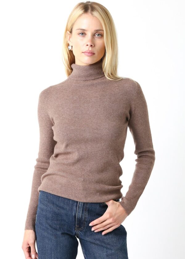 MOCHA BROWN TURTLENECK SWEATER