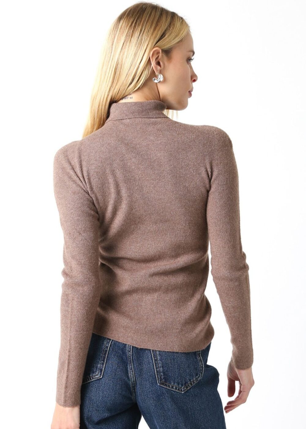 MOCHA BROWN TURTLENECK SWEATER