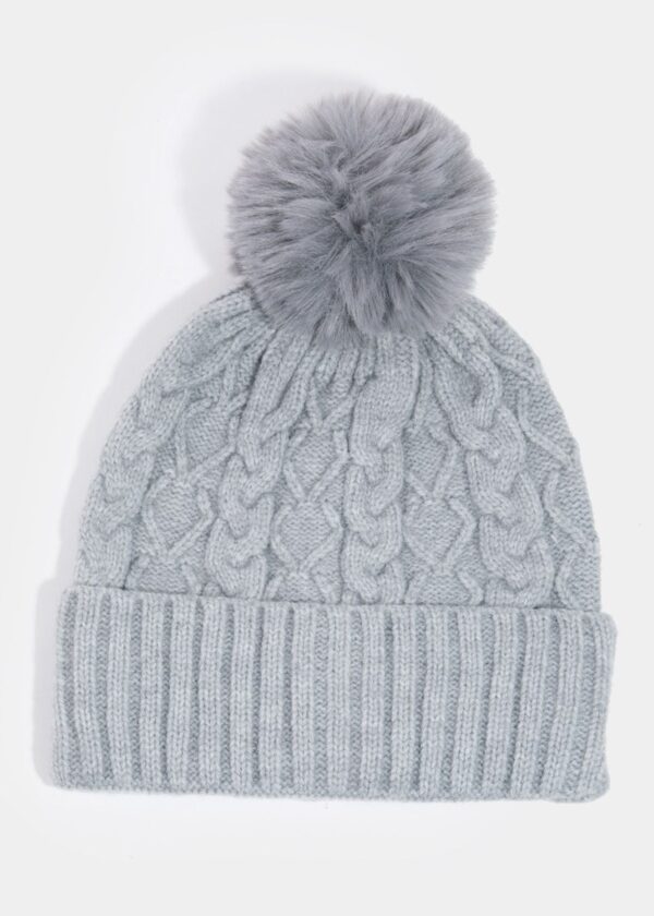 GREY CABLE KNIT BEANIE