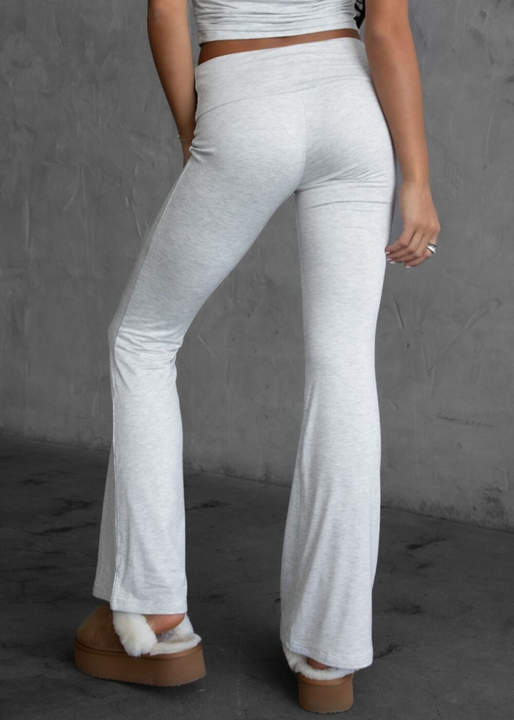 HEATHER WHITE FLARE LEGGINGS