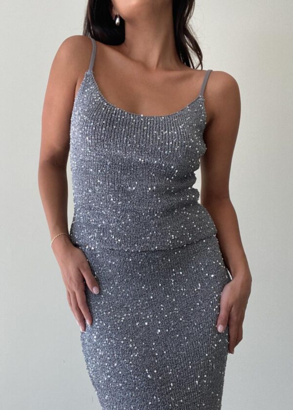 SILVER KNIT TANK TOP WITH SEQUIN ACCENTS