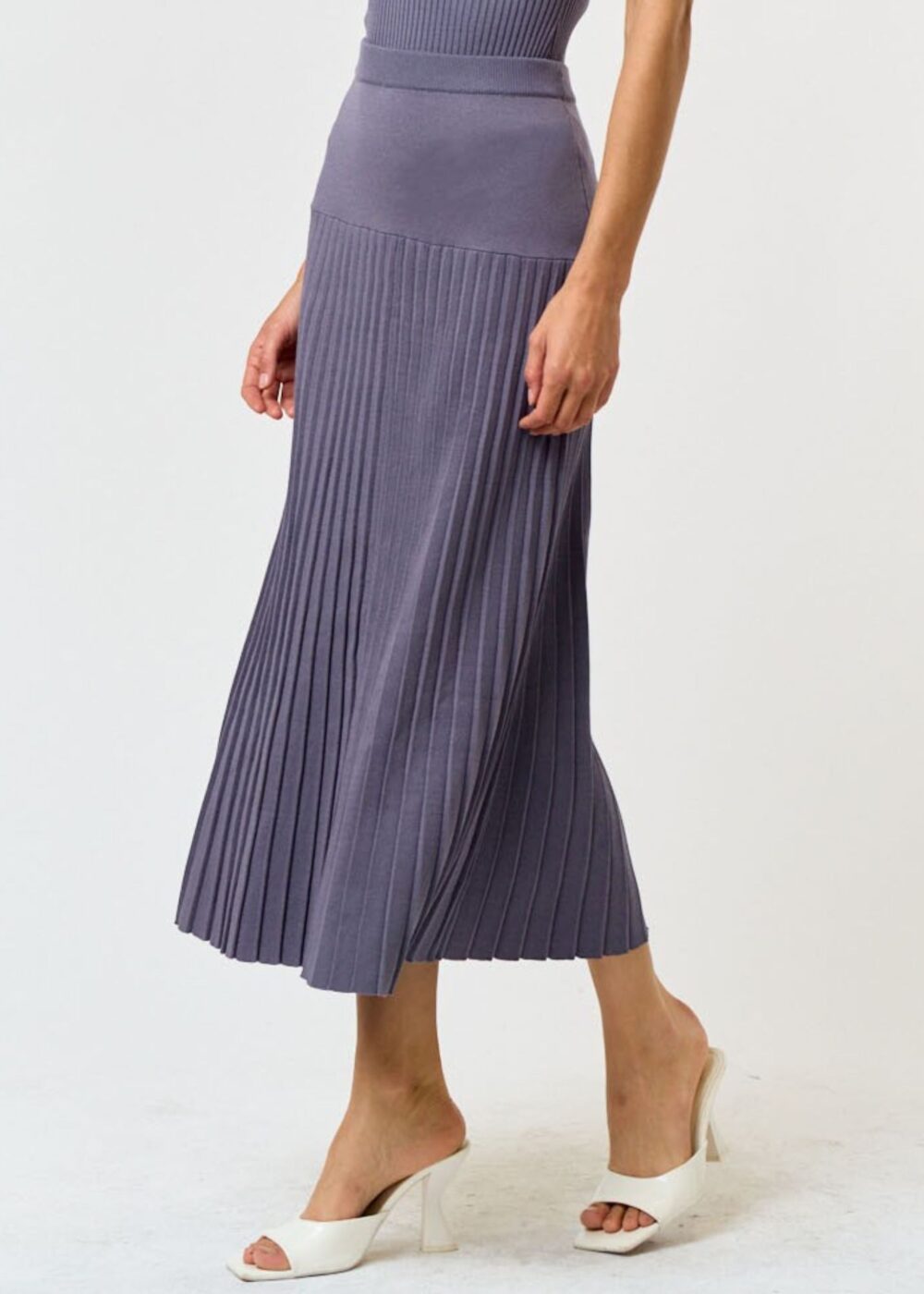 GREY RIBBED KNIT MAXI SKIRT