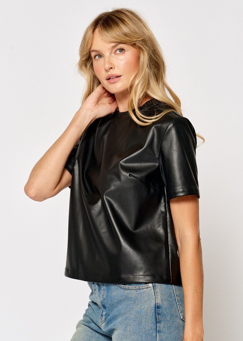 BLACK FAUX LEATHER SHORT SLEEVE TOP