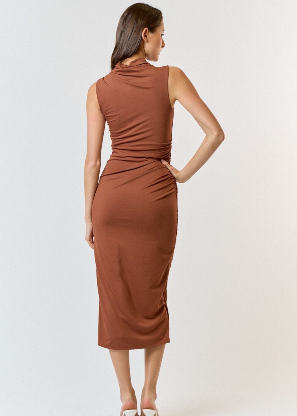 BROWN RUCHED MIDI DRESS