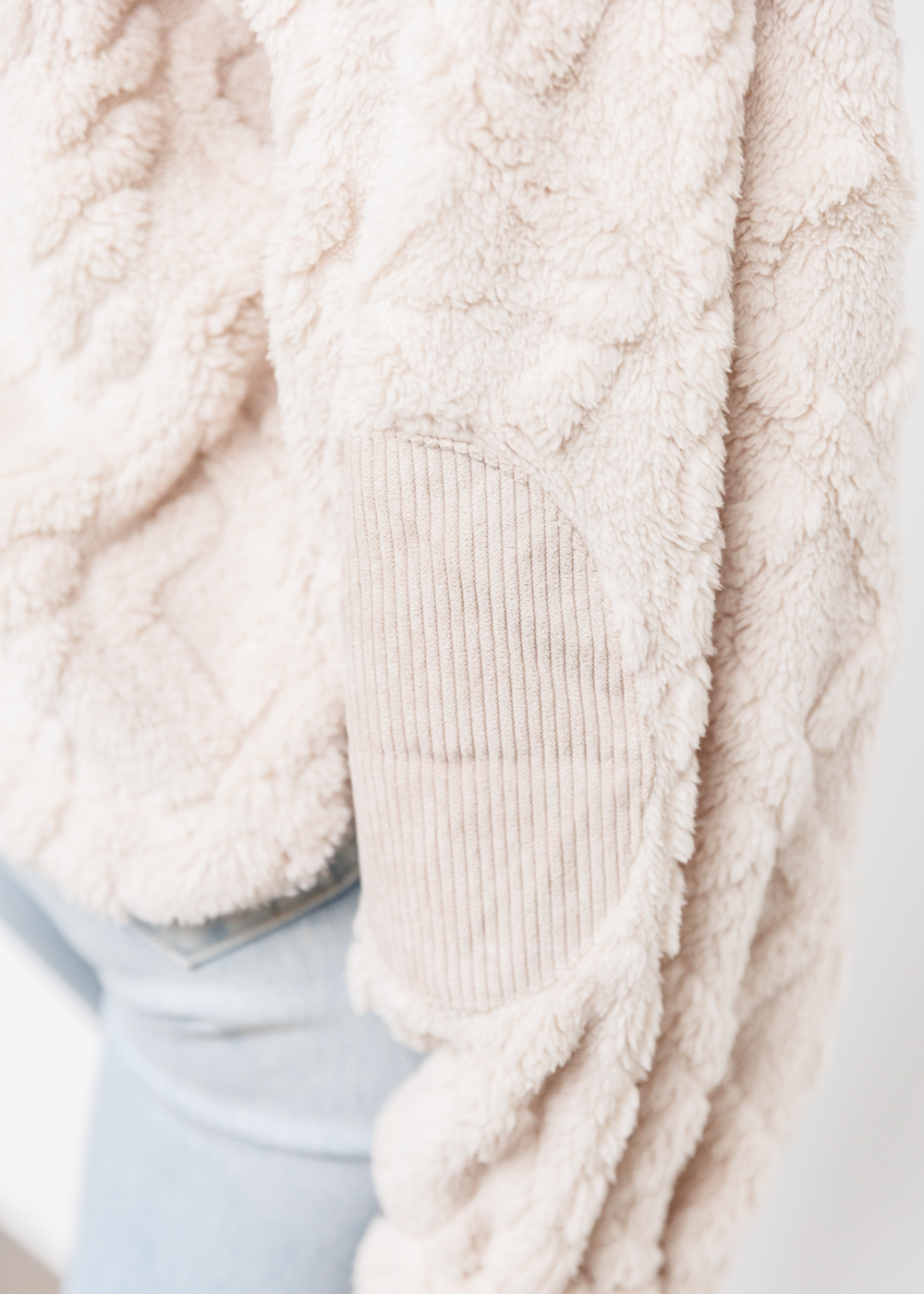 IVORY FLEECE CABLE KNIT SWEATSHIRT