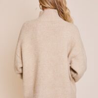 CREAM TURTLENECK SWEATER