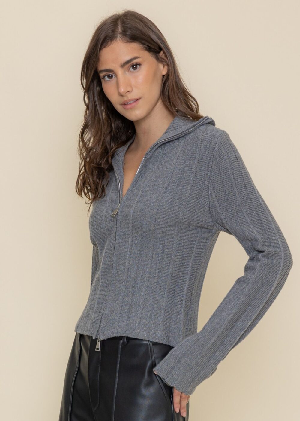 HEATHER GREY ZIP UP SWEATER TOP