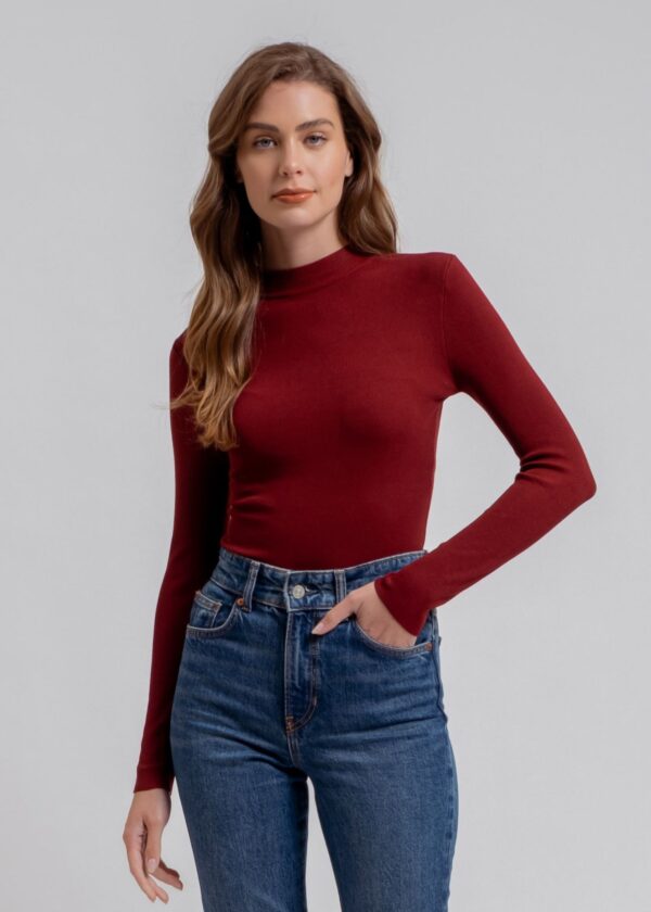 RED MOCK NECK LONG SLEEVE TOP