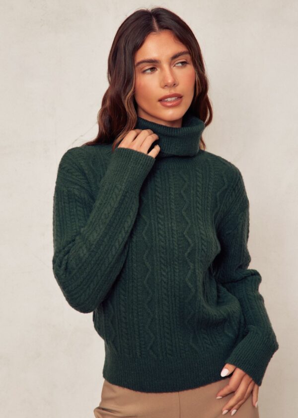 HUNTER GREEN CABLE KNIT TURTLENECK SWEATER