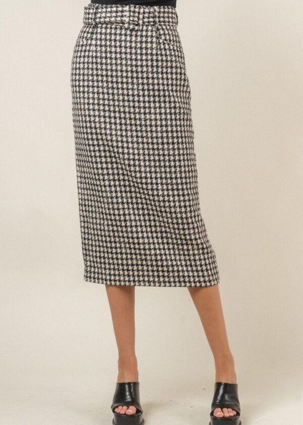 IVORY AND BLACK HOUNDSTOOTH SKIRT