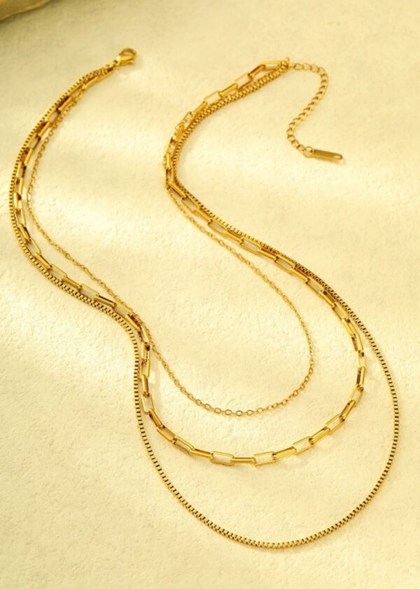 GOLD TRIPLE CHAIN NECKLACE