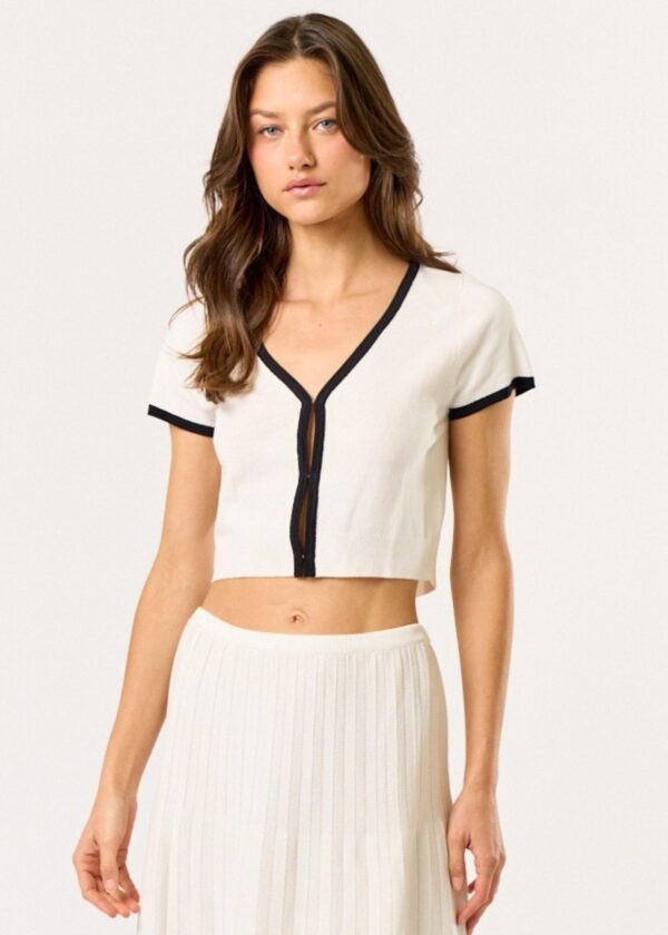 OFF WHITE AND BLACK CONTRAST STRIPE CROP TOP