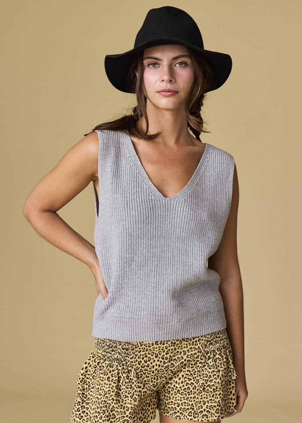 AVERY V-NECK SWEATER VEST Primp Boutique