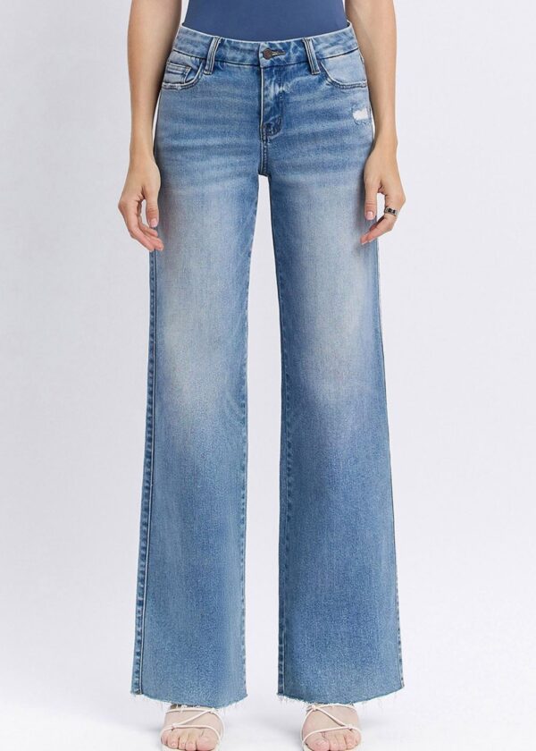 LIGHT WASH MID RISE WIDE LEG JEANS