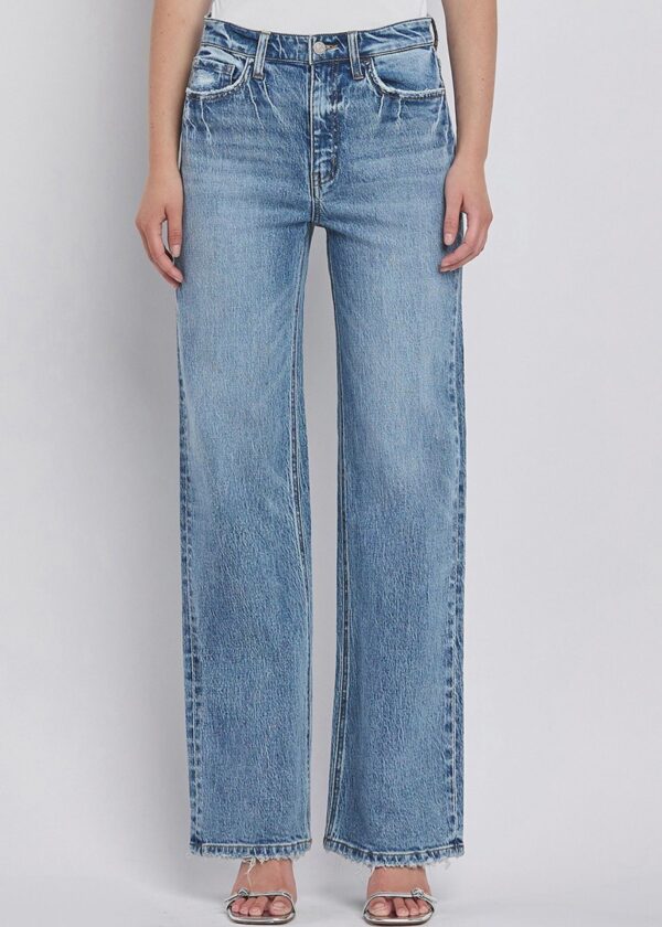 LIGHT WASH WIDE LEG JEANS