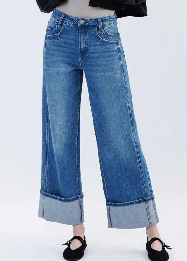 DARK WASH CUFFED WIDE LEG JEANS