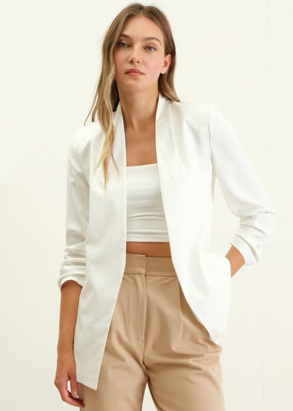 WHITE COLLARLESS OPEN FRONT RUCHED SLEEVE BLAZER