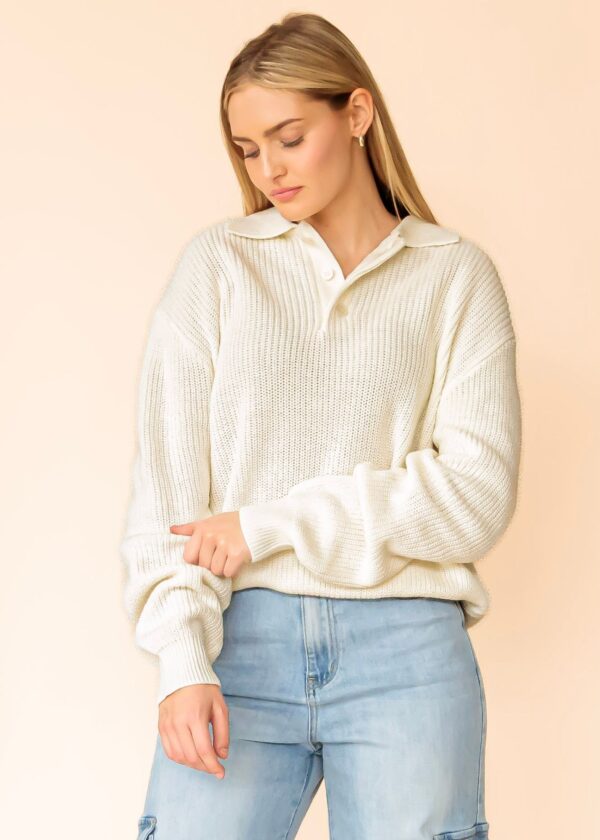 CREAM RIBBED KNIT COLLARED SWEATER